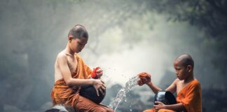 Jak czyścić szkła z antyrefleksem? Jak czyścić szkła z antyrefleksem?