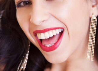 Czym nakładać podkład fluid?