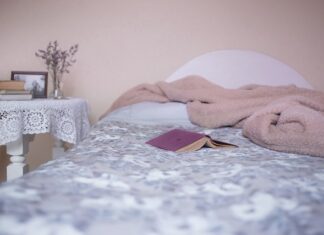 Co podłożyć pod prześcieradło?