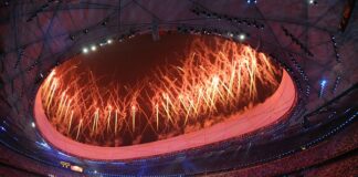 Ile po otwarciu płyn do soczewek?