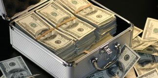 Ile zarabia technik sterylizacji?