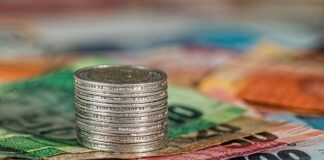 Ile można zarobić na paznokciach w domu?