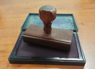 Gdzie wyrzucić puste opakowanie po tuszu do rzęs? Gdzie wyrzucić puste opakowanie po tuszu do rzęs?